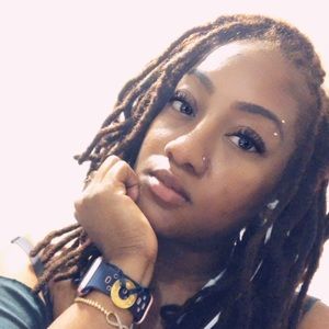 Meet your Posher, Esther